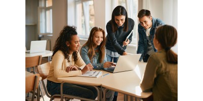 LOS ESTUDIANTES INTERNACIONALES DE MáSTER YA GENERAN CASI 3.300 MILLONES DE EUROS EN ESPAñA