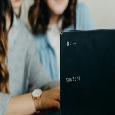 Experto en Sistemas de Información + Máster en Dirección Comercial y Marketing