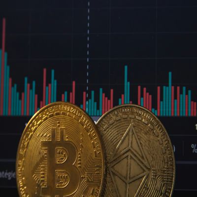 Master en Bolsa y Mercados Financieros + Titulación Universitaria