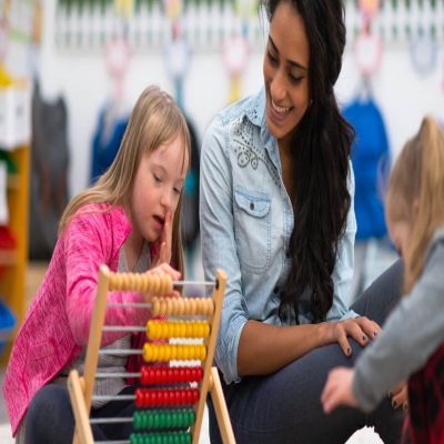 Master en Pedagogía Montessori. Especialidad Educación Especial + Titulación Universitaria