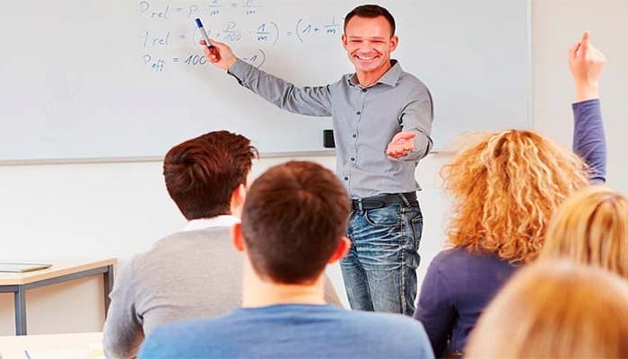 MÁSTER UNIVERSITARIO EN FORMACIÓN DEL PROFESORADO ESO - BACHILLERATO - FP E IDIOMAS Online