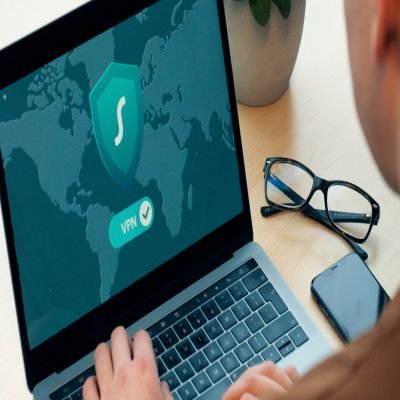 MÁSTER INTERUNIVERSITARIO DE SEGURIDAD DE LAS TECNOLOGÍAS DE LA INFORMACIÓN Y DE LAS COMUNICACIONES Online