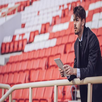 MÁSTER EN DIRECCIÓN Y ADMINISTRACIÓN DE EMPRESAS MBA - ESPECIALIDAD EN MARKETING DEPORTIVO Online